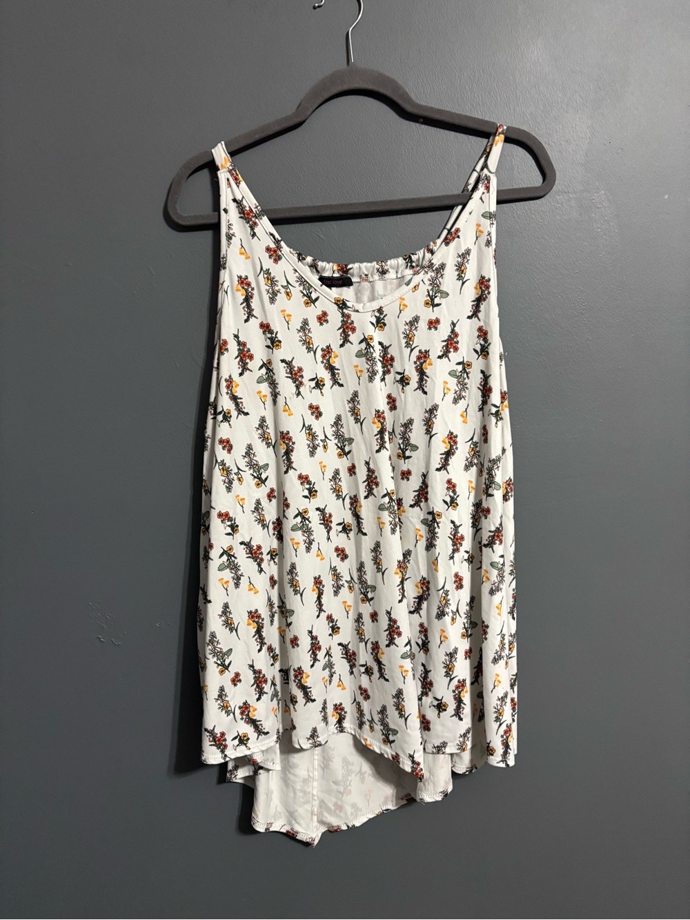 First love boho floral v-neck spaghetti strap tank top size 3XL